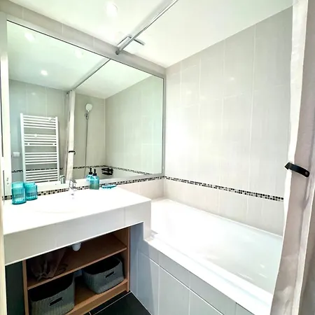 Apartmán Elegant T2 En Rez-de-jardin - Piscine - Parking