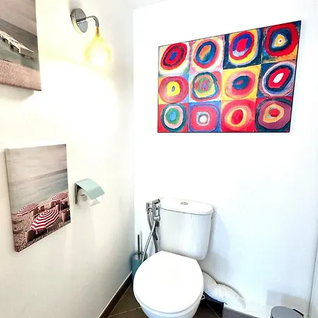 Elegant T2 En Rez-de-jardin - Piscine - Parking Antibes