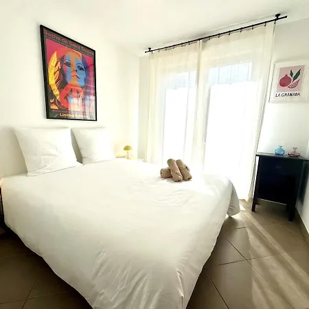 Apartmán Elegant T2 En Rez-de-jardin - Piscine - Parking